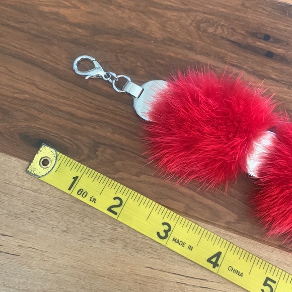 Silver and Red Fur Chain Belt - Picture 6 of 8
